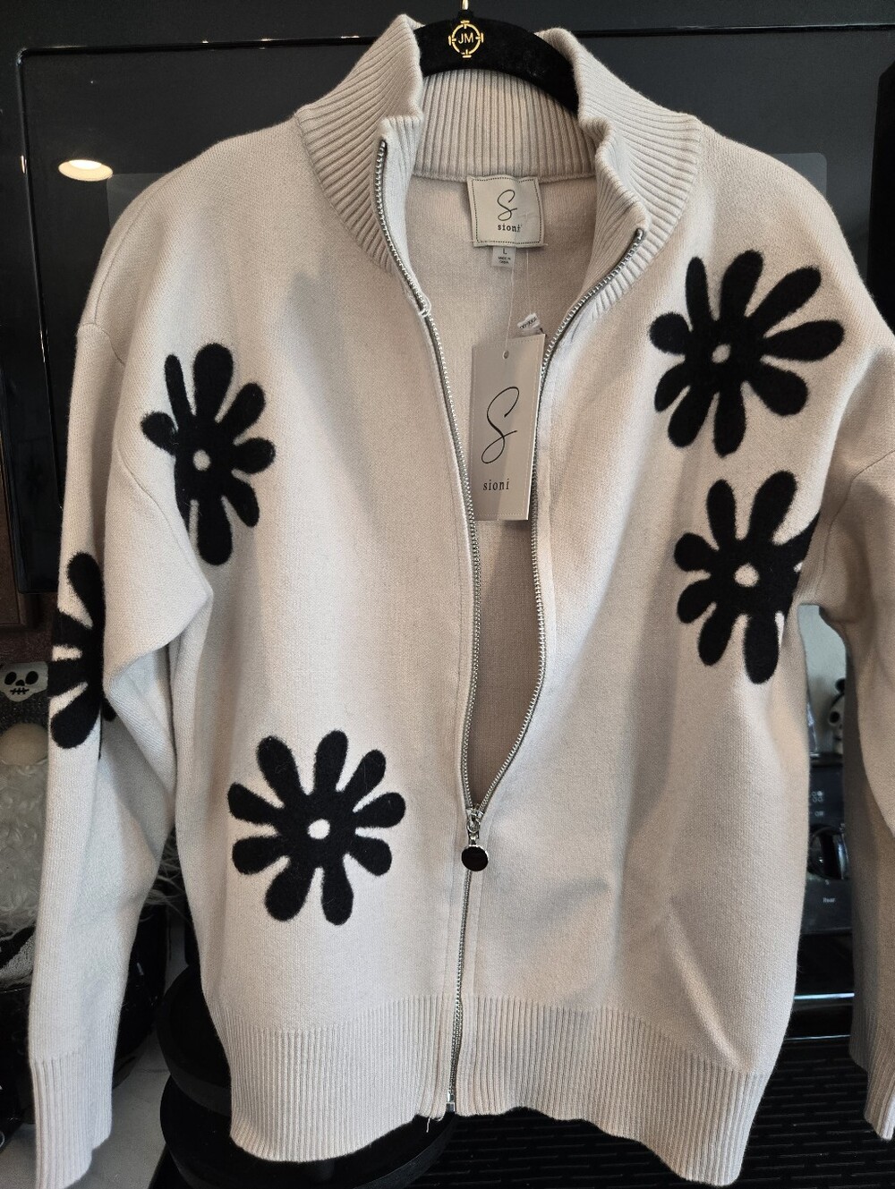 NWT! Sioni Cream Zip Cardigan with Black Floral Motifs. Size L